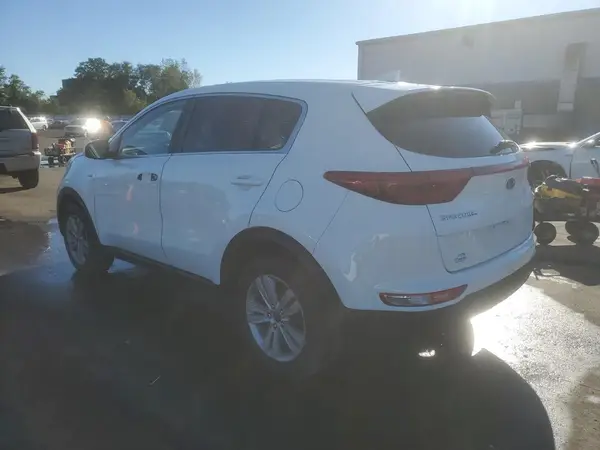 KNDPMCACXJ7308086 2018 KIA SPORTAGE - Image 2