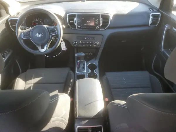KNDPMCACXJ7308086 2018 KIA SPORTAGE - Image 8