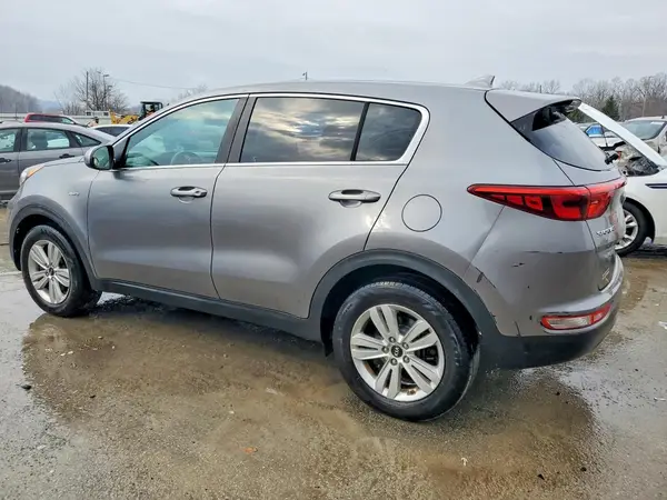 KNDPMCACXJ7308475 2018 KIA SPORTAGE - Image 2