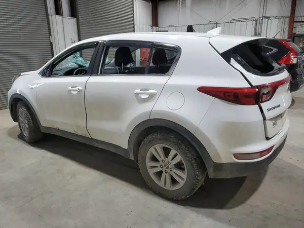 KNDPMCACXJ7314860 2018 KIA SPORTAGE - Image 2