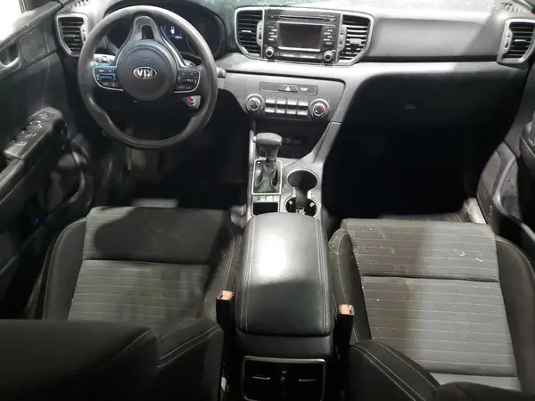 KNDPMCACXJ7314860 2018 KIA SPORTAGE - Image 8