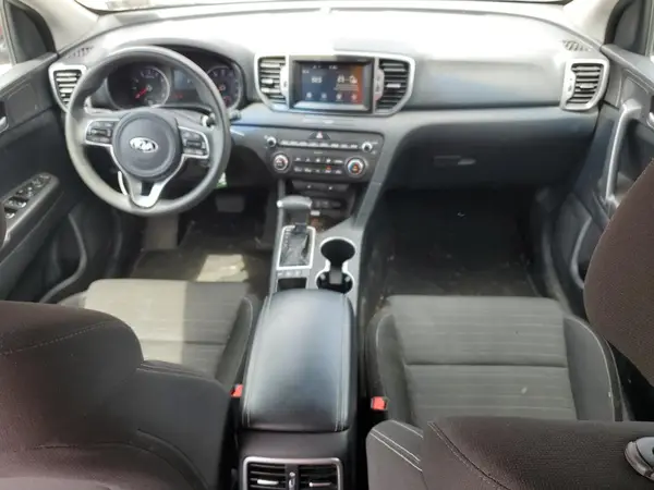 KNDPMCACXJ7328709 2018 KIA SPORTAGE - Image 8