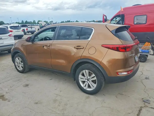 KNDPMCACXJ7330752 2018 KIA SPORTAGE - Image 2