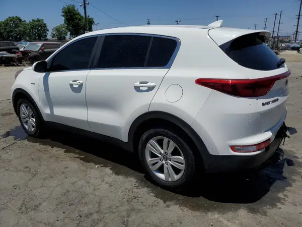 KNDPMCACXJ7331397 2018 KIA SPORTAGE - Image 2