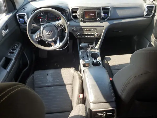 KNDPMCACXJ7333991 2018 KIA SPORTAGE - Image 8