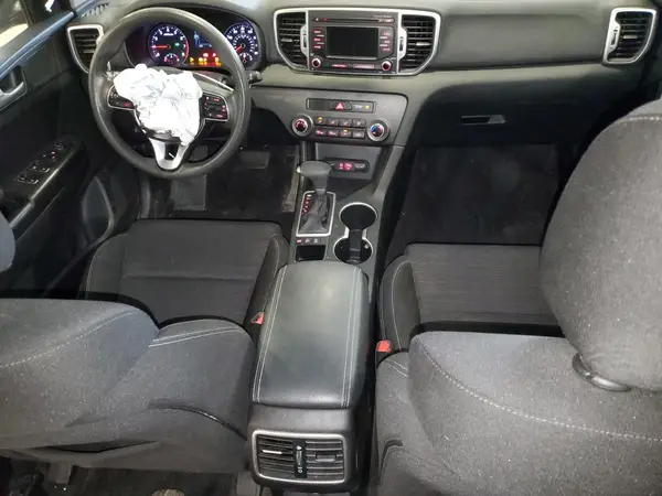 KNDPMCACXJ7335417 2018 KIA SPORTAGE - Image 8