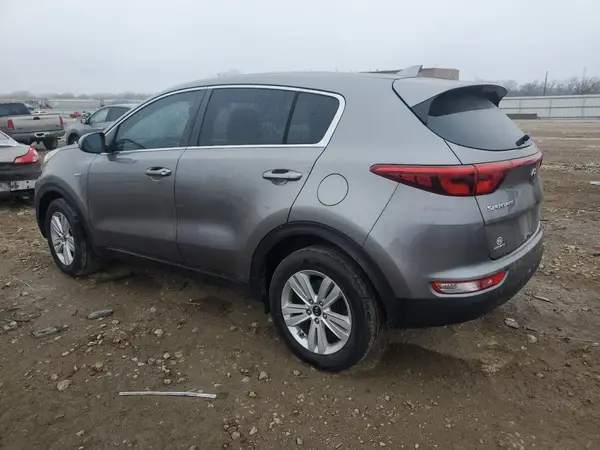 KNDPMCACXJ7338852 2018 KIA SPORTAGE - Image 2