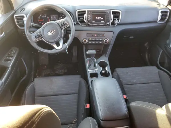 KNDPMCACXJ7370104 2018 KIA SPORTAGE - Image 8
