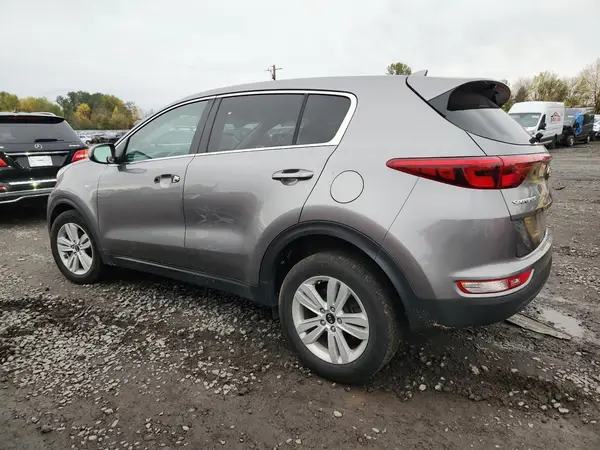 KNDPMCACXJ7372001 2018 KIA SPORTAGE - Image 2