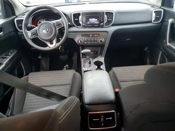 KNDPMCACXJ7379269 2018 KIA SPORTAGE - Image 8