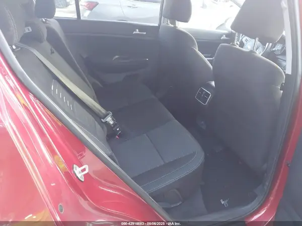 KNDPMCACXJ7379451 2018 KIA SPORTAGE - Image 8