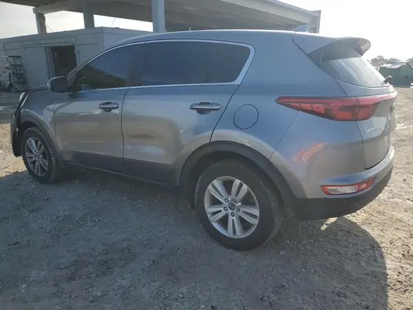 KNDPMCACXJ7379594 2018 KIA SPORTAGE - Image 2