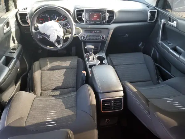 KNDPMCACXJ7379594 2018 KIA SPORTAGE - Image 8
