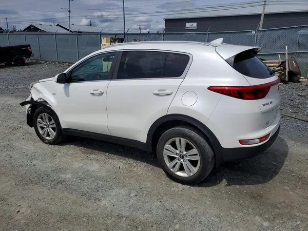KNDPMCACXJ7387341 2018 KIA SPORTAGE - Image 2