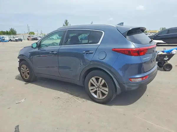 KNDPMCACXJ7402274 2018 KIA SPORTAGE - Image 2