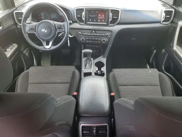 KNDPMCACXJ7402274 2018 KIA SPORTAGE - Image 8
