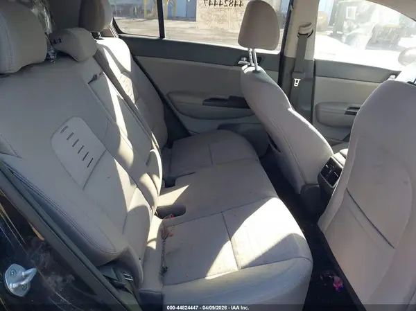 KNDPMCACXJ7402713 2018 KIA SPORTAGE - Image 8
