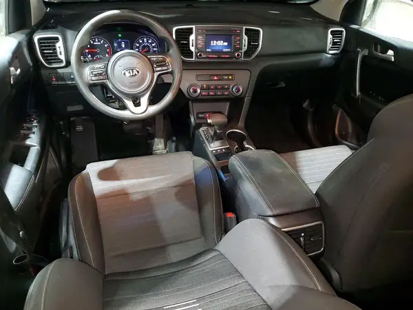 KNDPMCACXJ7404493 2018 KIA SPORTAGE - Image 8