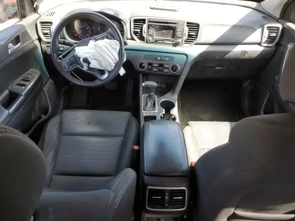 KNDPMCACXJ7427272 2018 KIA SPORTAGE - Image 8