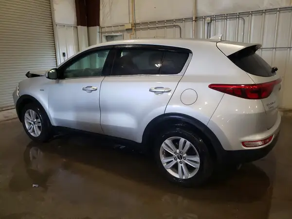 KNDPMCACXJ7448784 2018 KIA SPORTAGE - Image 2