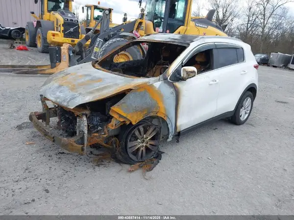 KNDPMCACXJ7449546 2018 KIA SPORTAGE - Image 2