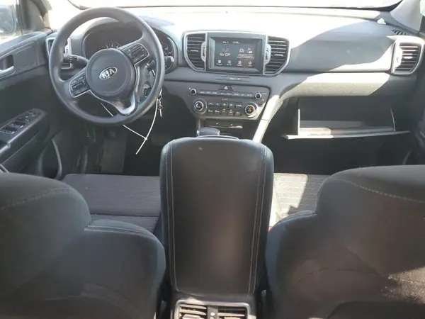 KNDPMCACXJ7462331 2018 KIA SPORTAGE - Image 8