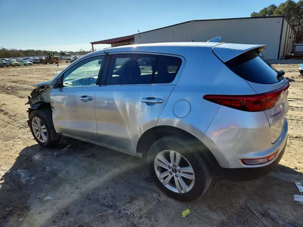KNDPMCACXJ7489352 2018 KIA SPORTAGE - Image 2