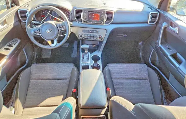 KNDPMCACXJ7489352 2018 KIA SPORTAGE - Image 8