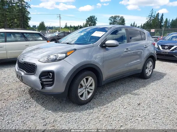 KNDPMCACXK7568764 2019 KIA SPORTAGE - Image 2