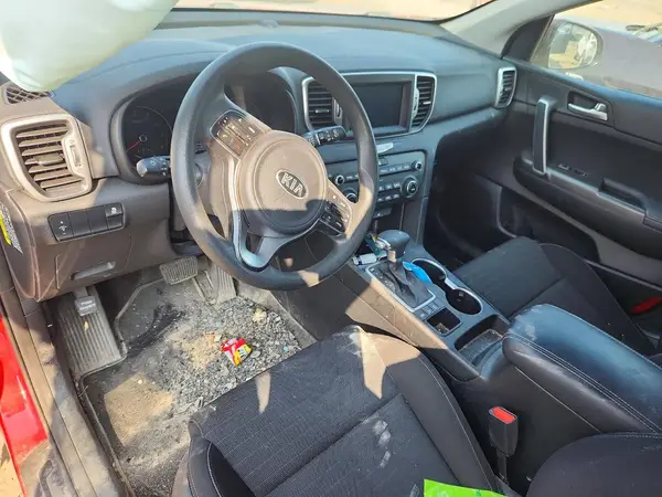 KNDPMCACXK7577626 2019 KIA SPORTAGE - Image 8