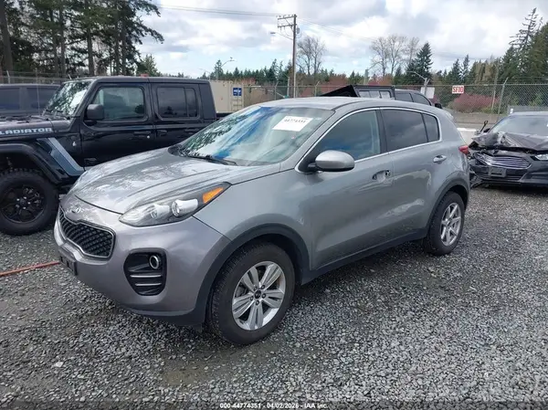KNDPMCACXK7592398 2019 KIA SPORTAGE - Image 2