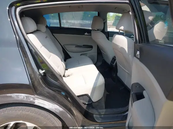 KNDPMCACXM7886547 2021 KIA SPORTAGE - Image 8