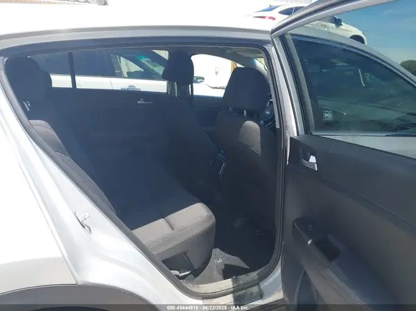 KNDPMCACXM7901905 2021 KIA SPORTAGE - Image 8