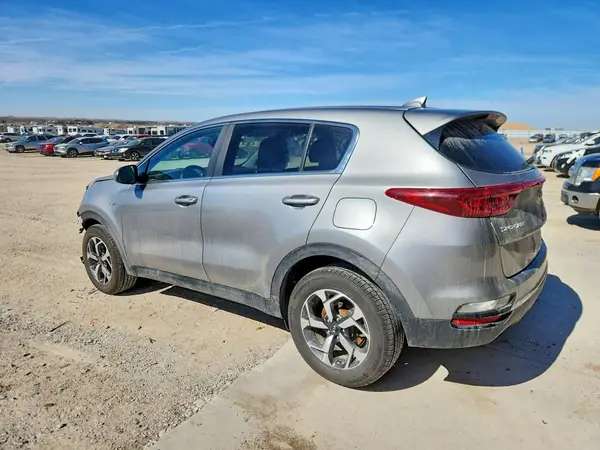 KNDPMCACXM7910829 2021 KIA SPORTAGE - Image 2