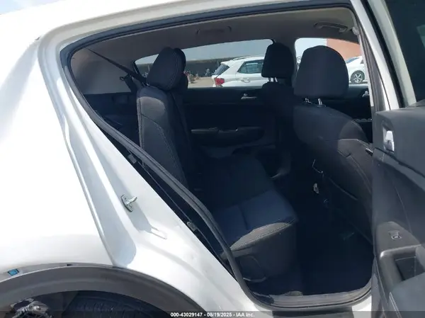 KNDPMCACXM7942180 2021 KIA SPORTAGE - Image 8