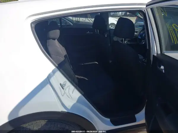 KNDPMCACXN7016721 2022 KIA SPORTAGE - Image 8