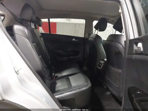 KNDPN3AC0J7358265 2018 KIA SPORTAGE - Image 8