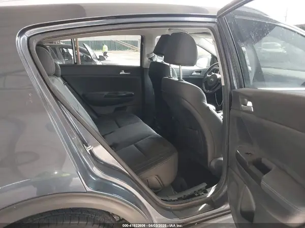 KNDPN3AC0J7383487 2018 KIA SPORTAGE - Image 8