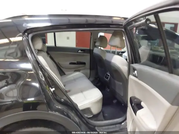 KNDPN3AC0J7400109 2018 KIA SPORTAGE - Image 8