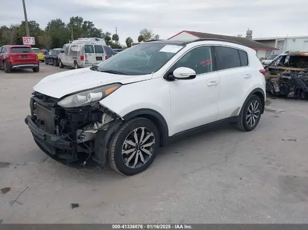 KNDPN3AC0J7400241 2018 KIA SPORTAGE - Image 2