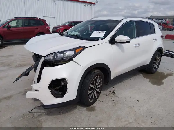 KNDPN3AC0J7402135 2018 KIA SPORTAGE - Image 2