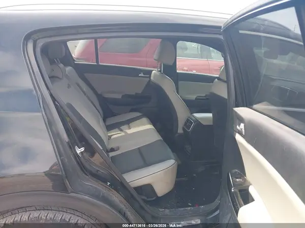 KNDPN3AC0J7429478 2018 KIA SPORTAGE - Image 8