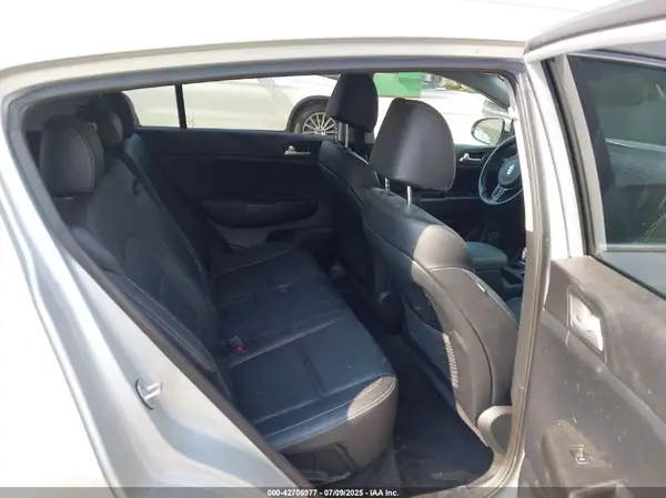 KNDPN3AC1H7132732 2017 KIA SPORTAGE - Image 8