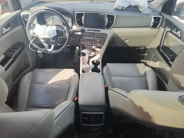 KNDPN3AC1H7227677 2017 KIA SPORTAGE - Image 8