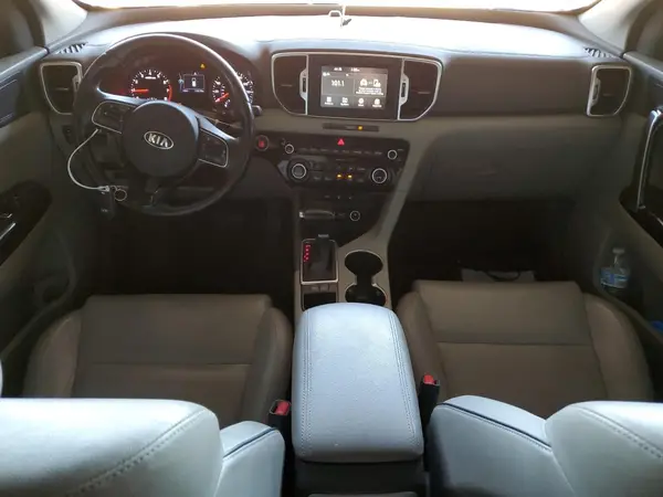 KNDPN3AC1J7364253 2018 KIA SPORTAGE - Image 8