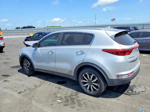 KNDPN3AC1J7401558 2018 KIA SPORTAGE - Image 2