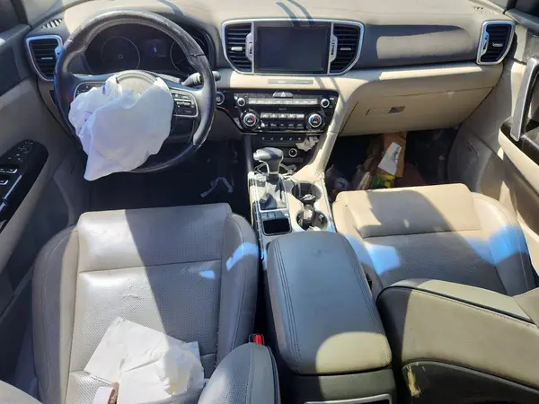 KNDPN3AC1J7463154 2018 KIA SPORTAGE - Image 8