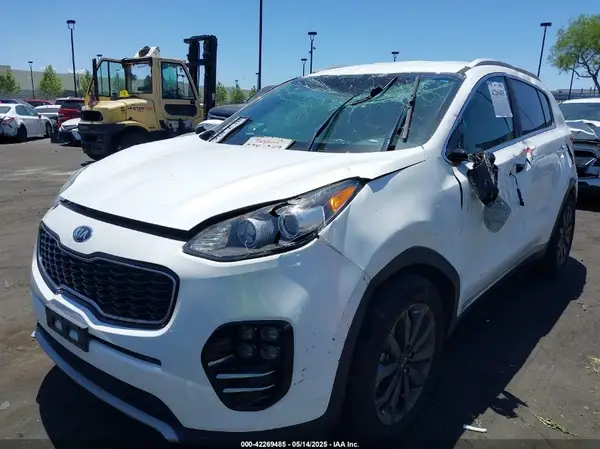 KNDPN3AC1J7468130 2018 KIA SPORTAGE - Image 2