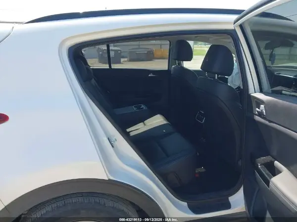 KNDPN3AC1N7979150 2022 KIA SPORTAGE - Image 8
