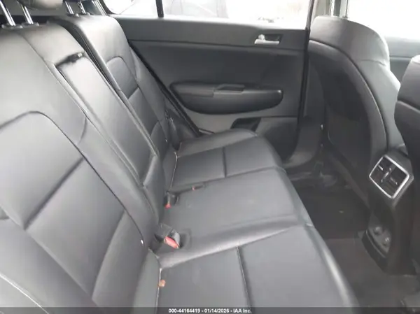 KNDPN3AC2H7036379 2017 KIA SPORTAGE - Image 8